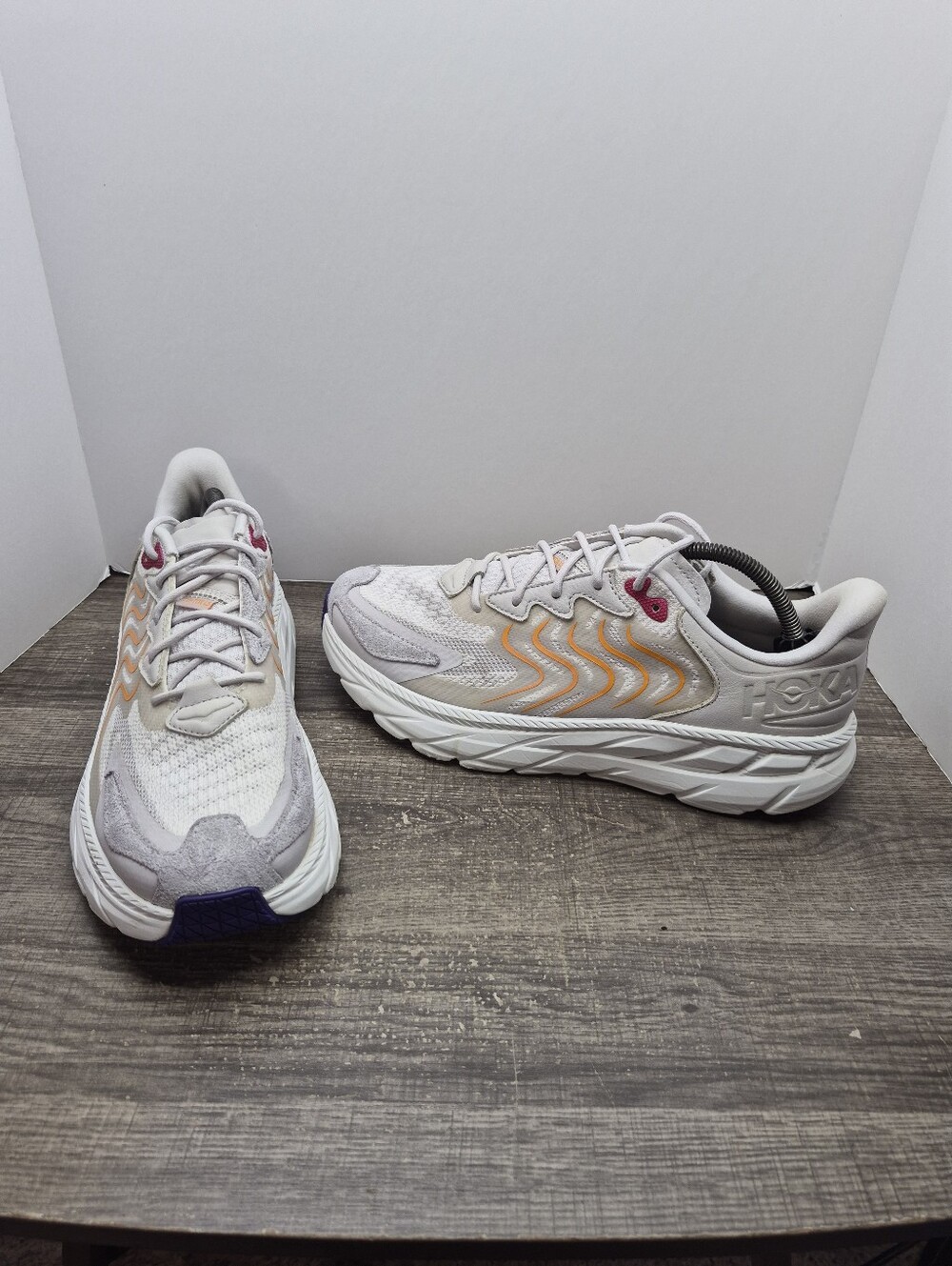 Hoka Clifton LS Running Shoes Sneakers Mens Size 10 Grey White Sample